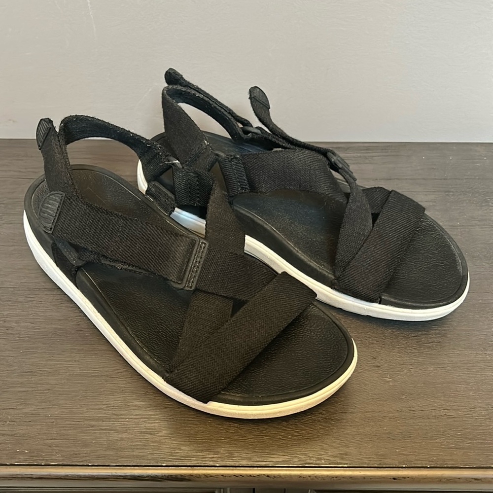 FITFLOP women’s Sling strappy black canvas sandal